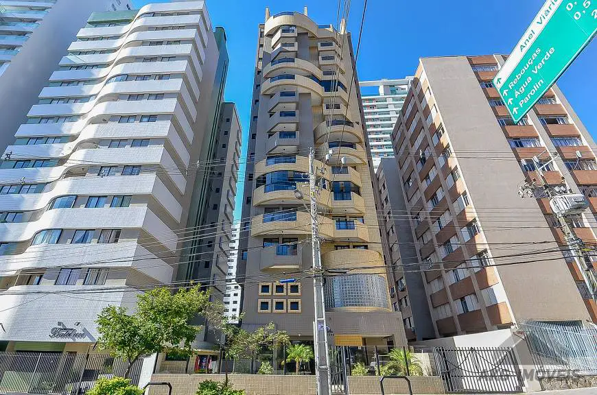 Foto 1 de Apartamento com 2 Quartos para alugar, 52m² em Batel, Curitiba