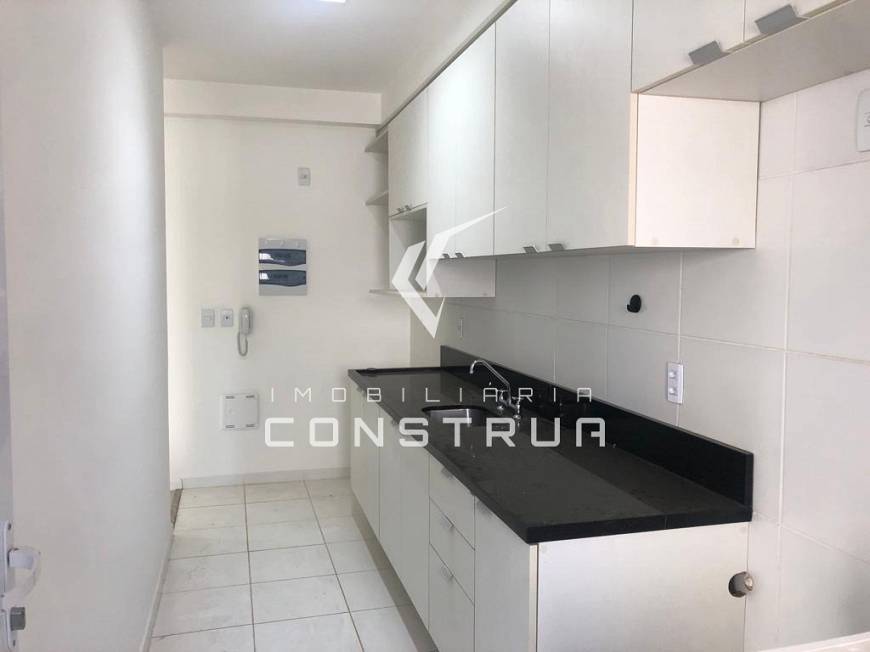 Foto 3 de Apartamento com 2 Quartos à venda, 65m² em Cambuí, Campinas