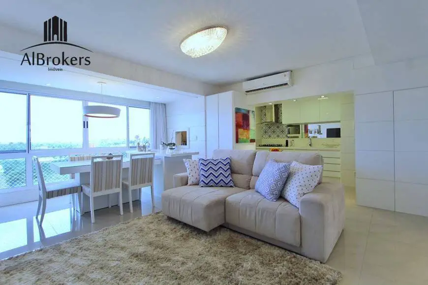Foto 1 de Apartamento com 2 Quartos para alugar, 84m² em Central Parque, Porto Alegre