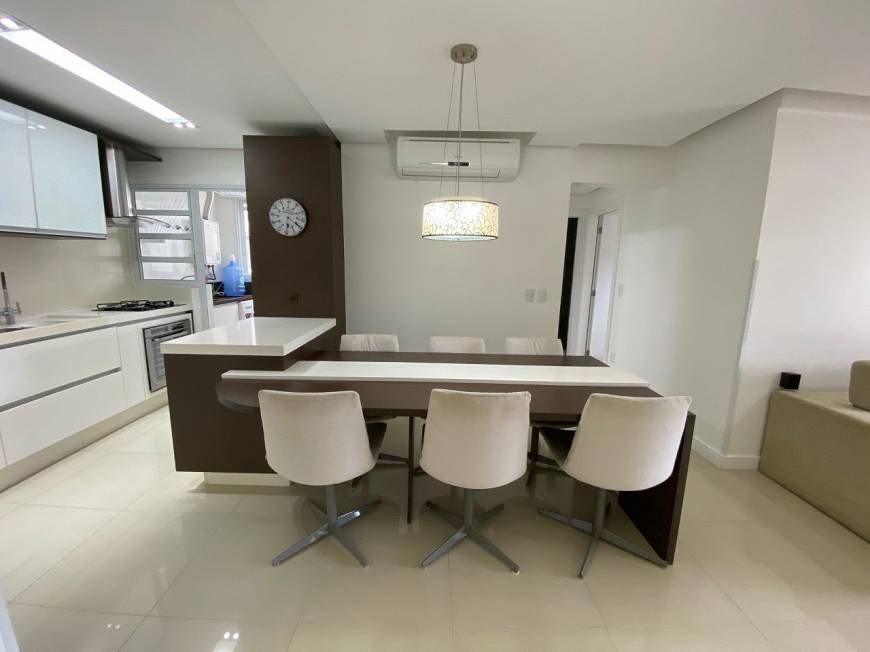 Foto 5 de Apartamento com 2 Quartos para alugar, 78m² em Jurerê, Florianópolis