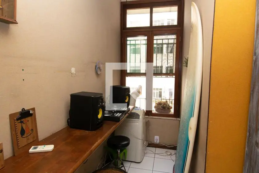 Foto 5 de Apartamento com 2 Quartos para alugar, 107m² em Leme, Rio de Janeiro