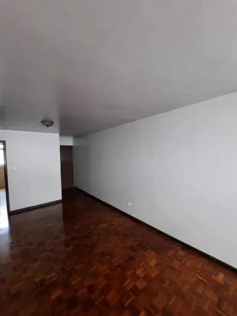 Foto 4 de Apartamento com 3 Quartos para alugar, 57m² em Batel, Curitiba