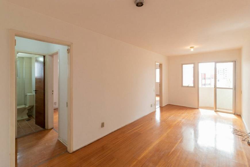 Foto 2 de Apartamento com 3 Quartos para alugar, 83m² em Saúde, São Paulo