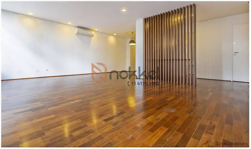 Foto 2 de Apartamento com 4 Quartos para alugar, 210m² em Itaim Bibi, São Paulo