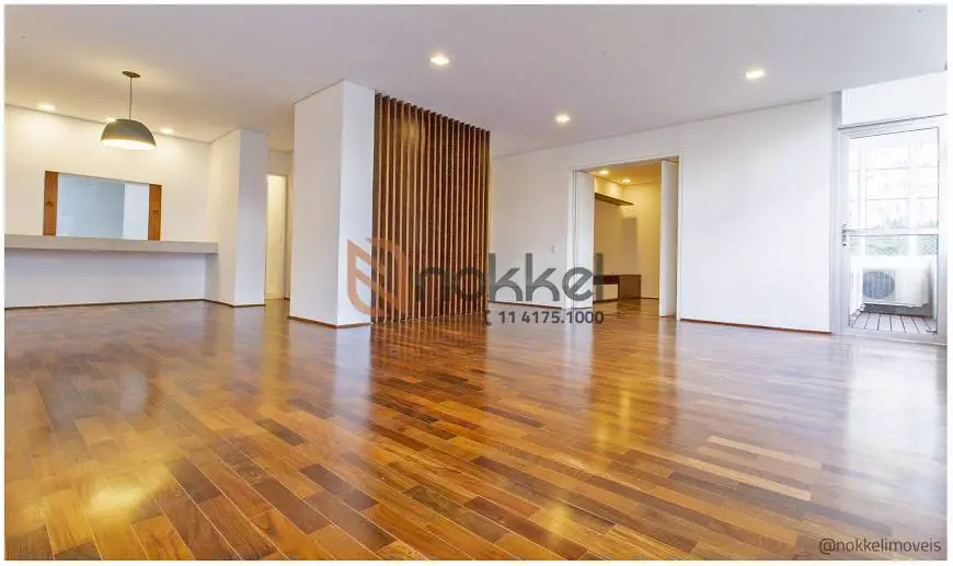 Foto 3 de Apartamento com 4 Quartos para alugar, 210m² em Itaim Bibi, São Paulo