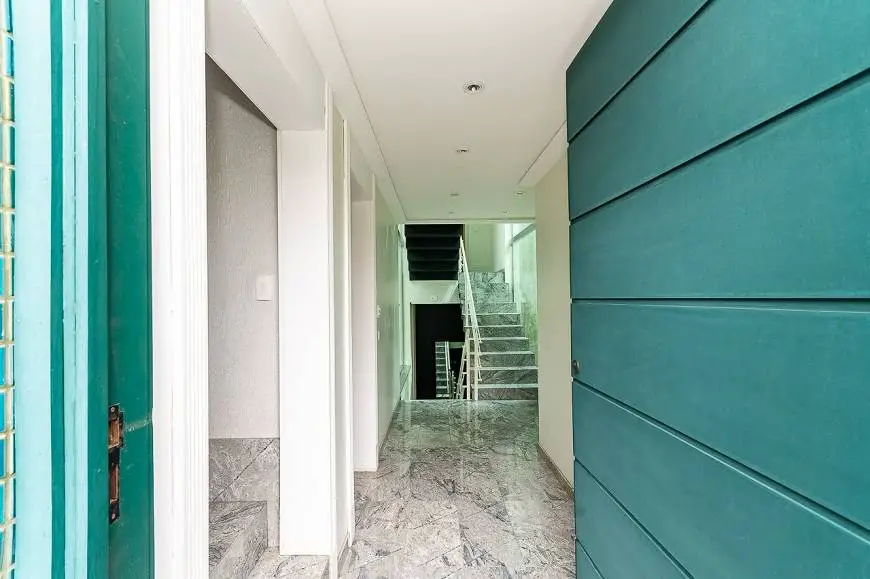Foto 3 de Casa com 2 Quartos à venda, 613m² em Juvevê, Curitiba