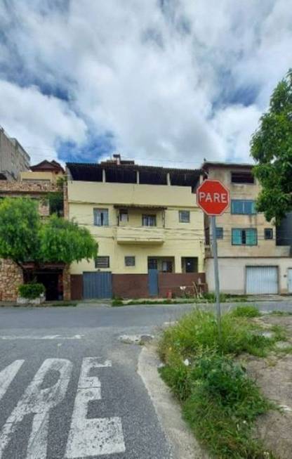 Foto 1 de Casa com 3 Quartos à venda, 200m² em Aparecida, Belo Horizonte