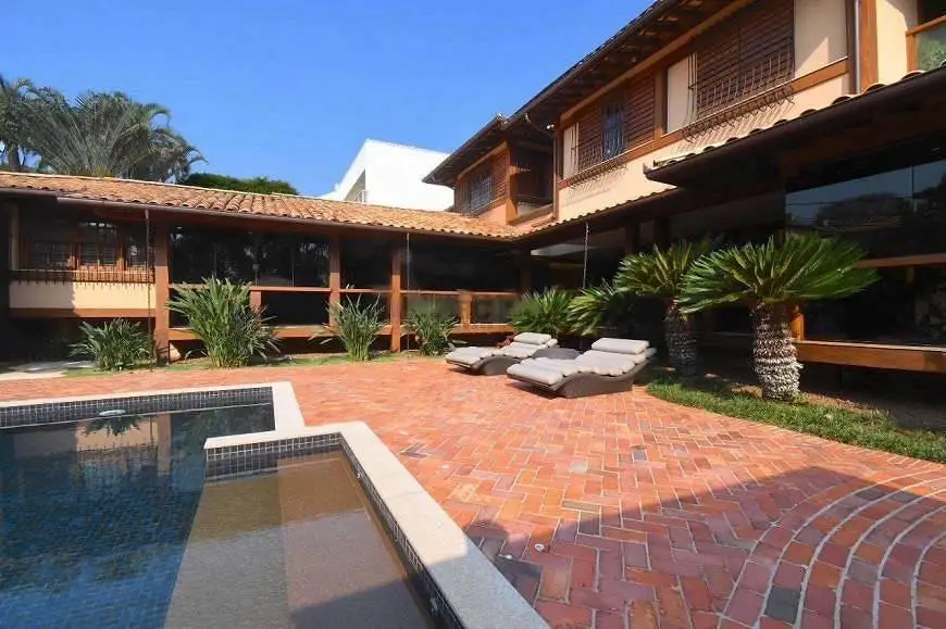 Foto 2 de Casa com 3 Quartos à venda, 670m² em Belvedere, Belo Horizonte