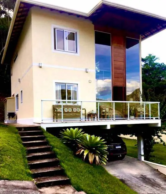 Foto 1 de Casa com 3 Quartos à venda, 122m² em Bom Retiro, Teresópolis