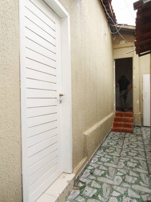 Foto 2 de Casa com 3 Quartos para alugar, 60m² em Centro, Fortaleza