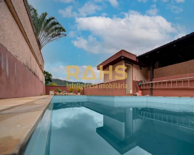 Foto 5 de Casa com 4 Quartos à venda, 405m² em Bom Retiro, Joinville