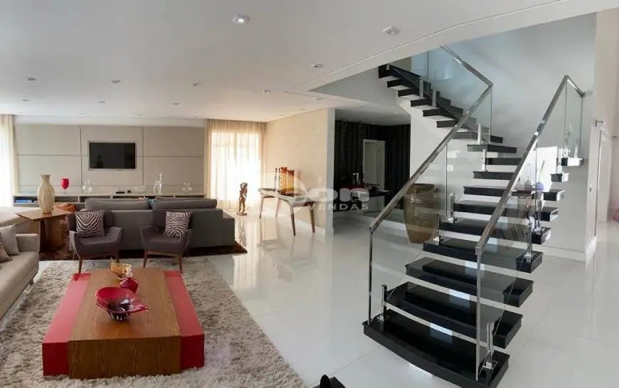 Foto 1 de Casa de Condomínio com 4 Quartos à venda, 630m² em Parque Terra Nova II, São Bernardo do Campo