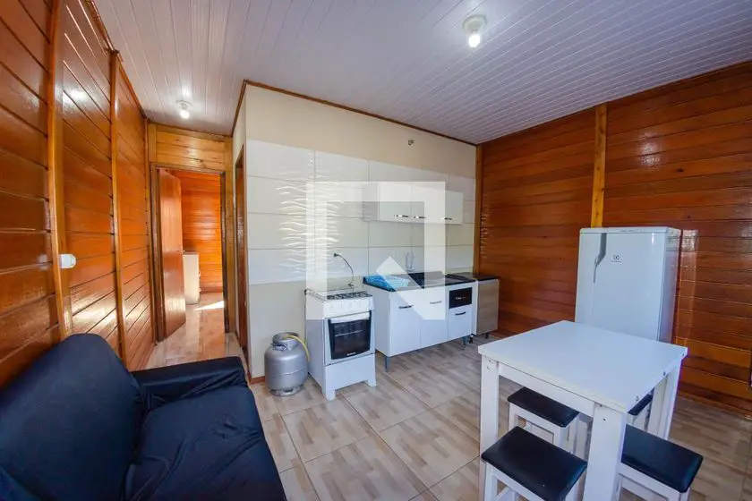 Foto 1 de Apartamento com 1 Quarto para alugar, 30m² em Cachoeira do Bom Jesus, Florianópolis
