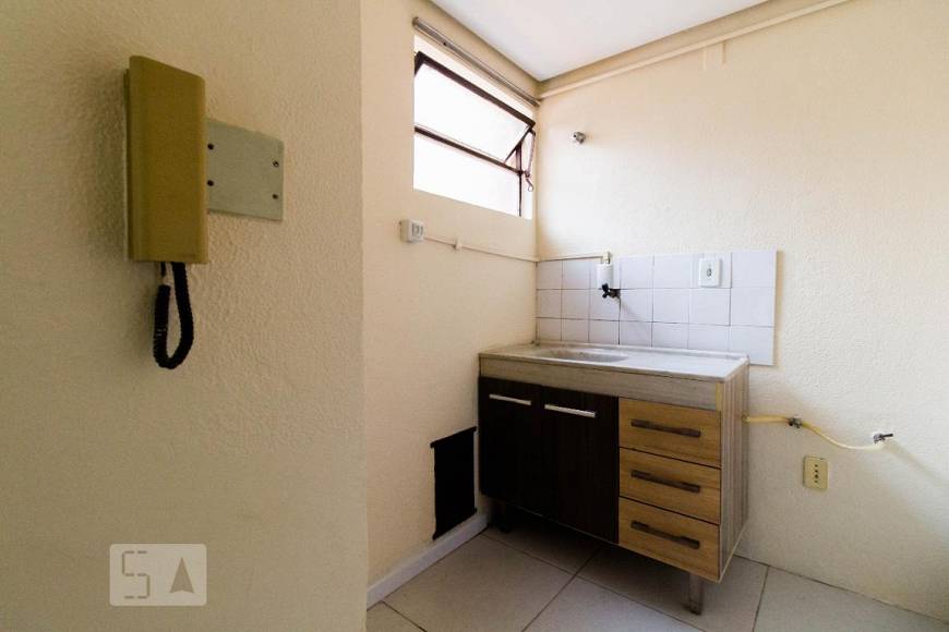 Foto 4 de Apartamento com 1 Quarto para alugar, 28m² em Centro Histórico, Porto Alegre