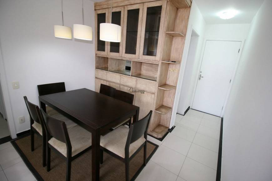 Foto 5 de Apartamento com 2 Quartos à venda, 75m² em Moema, São Paulo