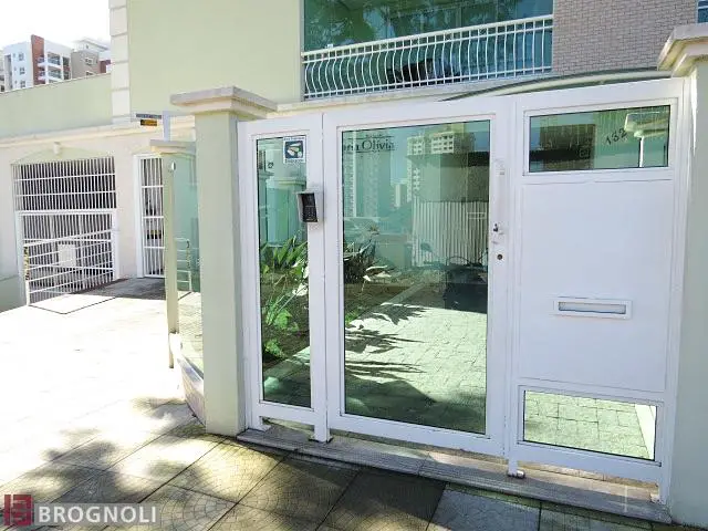 Foto 3 de Apartamento com 3 Quartos para alugar, 126m² em Agronômica, Florianópolis