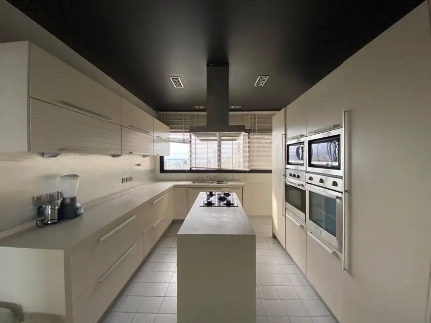 Foto 5 de Apartamento com 3 Quartos à venda, 268m² em Barra, Salvador