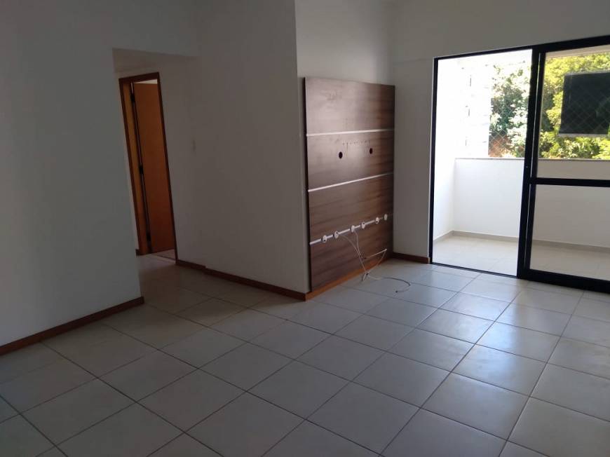 Foto 1 de Apartamento com 3 Quartos para alugar, 85m² em Stiep, Salvador