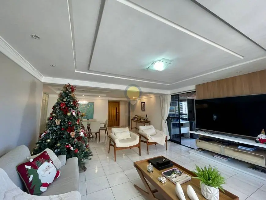 Foto 1 de Apartamento com 4 Quartos à venda, 200m² em Tirol, Natal