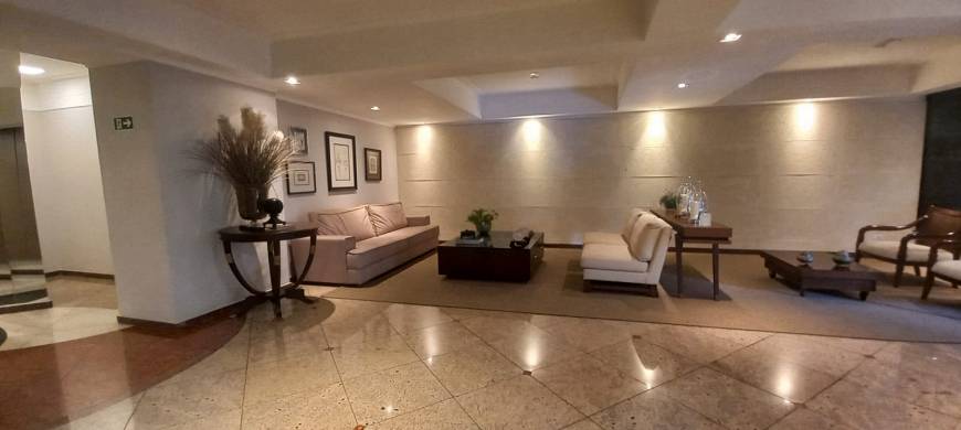 Foto 1 de Apartamento com 4 Quartos à venda, 250m² em Zona 01, Maringá