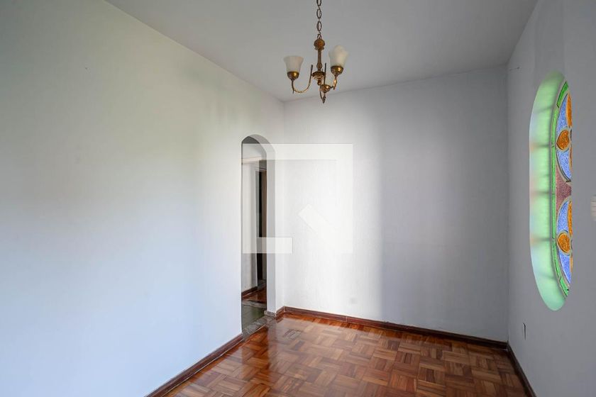 Foto 1 de Casa com 2 Quartos para alugar, 150m² em Santa Inês, Belo Horizonte
