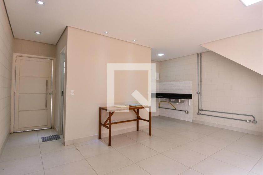 Foto 1 de Casa com 2 Quartos para alugar, 110m² em Vila Alpina, São Paulo