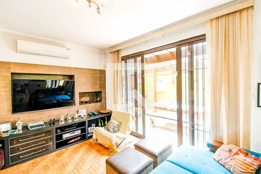Foto 1 de Casa com 3 Quartos para alugar, 250m² em Brooklin, São Paulo