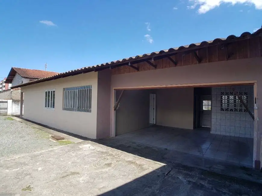 Foto 4 de Casa com 3 Quartos para alugar, 75m² em Costa E Silva, Joinville
