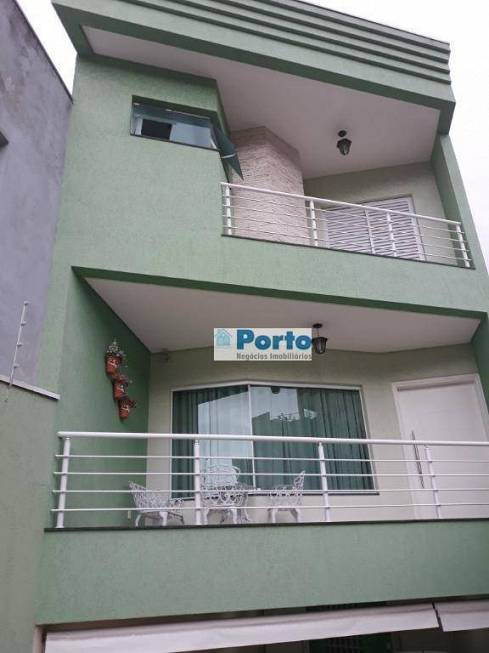 Foto 1 de Casa com 3 Quartos à venda, 205m² em Vila Curuçá, Santo André