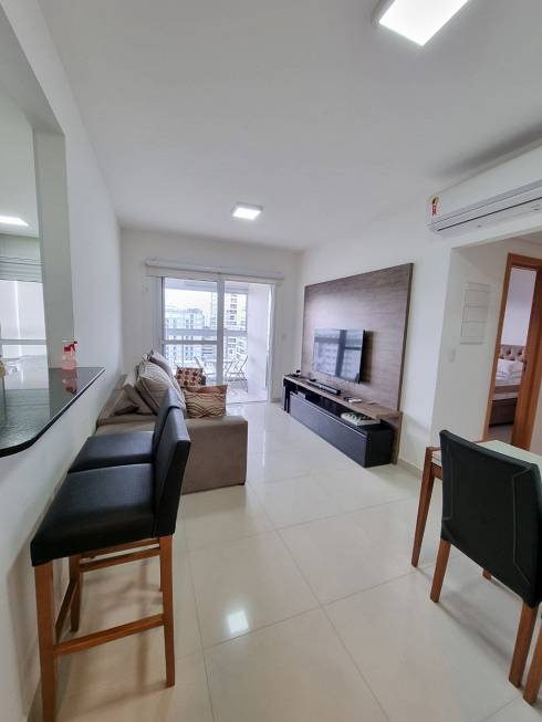 Foto 1 de Apartamento com 1 Quarto à venda, 52m² em Embaré, Santos