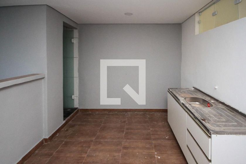 Foto 1 de Apartamento com 1 Quarto para alugar, 24m² em Vila Santa Clara, São Paulo