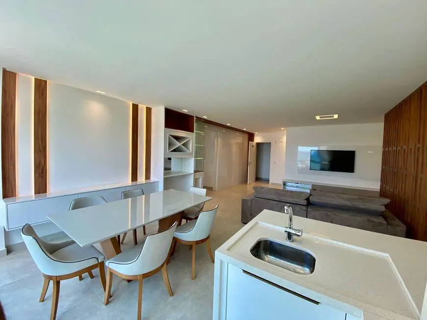 Foto 1 de Apartamento com 2 Quartos à venda, 105m² em Centro, Itapema