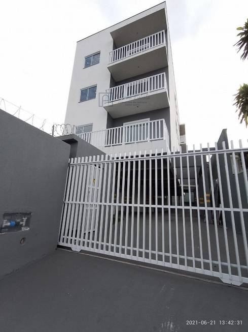 Foto 2 de Apartamento com 2 Quartos à venda, 60m² em Iririú, Joinville