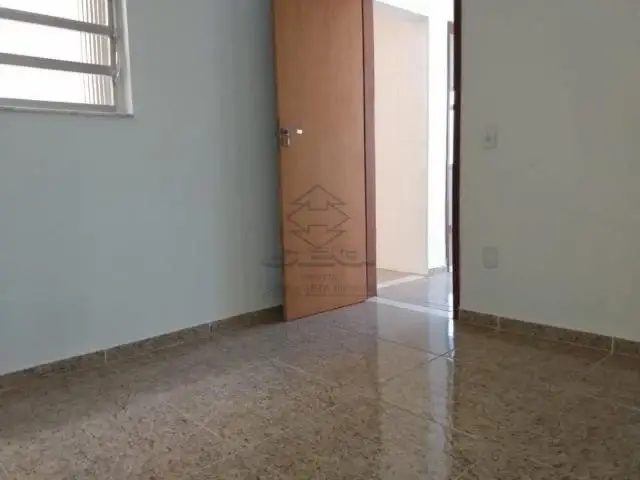 Foto 1 de Apartamento com 2 Quartos para alugar, 55m² em Santa Rosa, Niterói