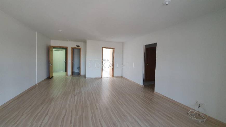 Foto 2 de Apartamento com 3 Quartos para alugar, 136m² em Centro, Cascavel