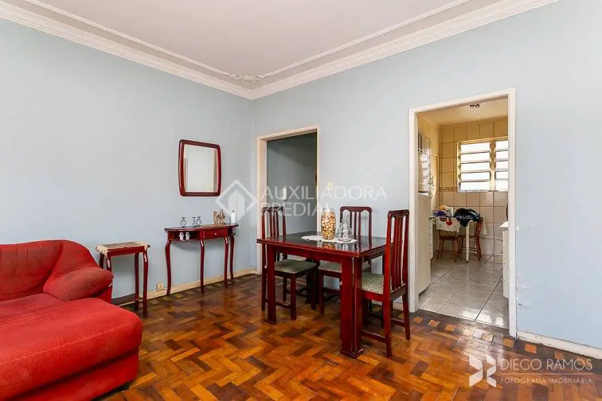 Foto 5 de Apartamento com 3 Quartos à venda, 121m² em Santa Cecília, Porto Alegre