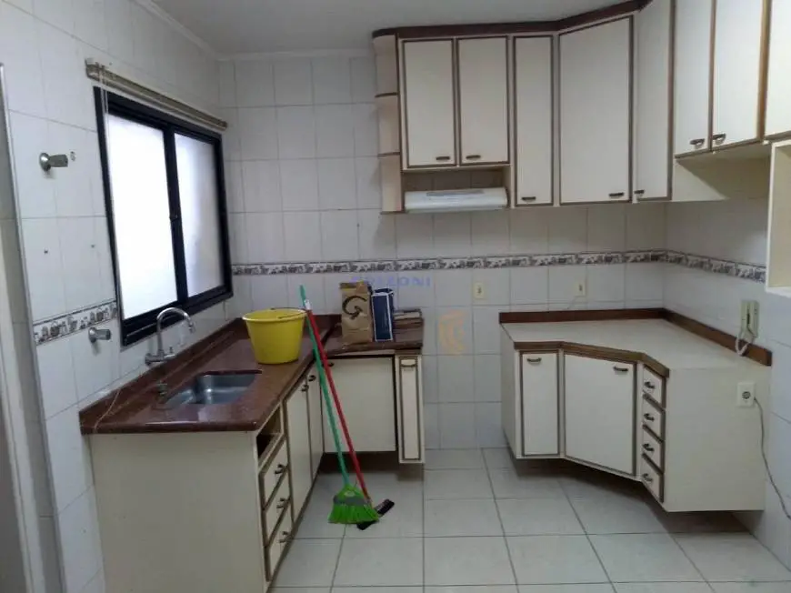 Foto 1 de Apartamento com 3 Quartos para alugar, 118m² em Vila Nova Cidade Universitaria, Bauru