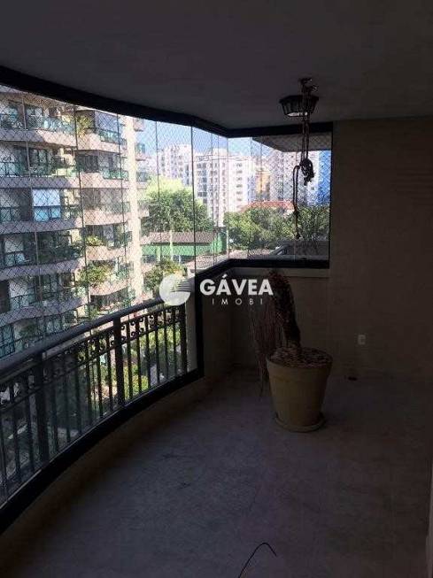 Foto 4 de Apartamento com 4 Quartos à venda, 160m² em Boqueirão, Santos