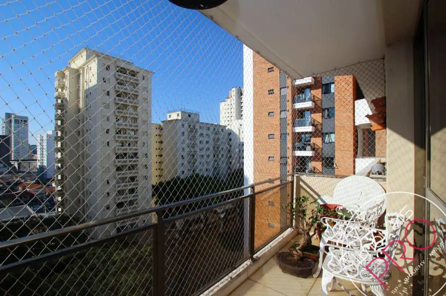 Foto 3 de Apartamento com 4 Quartos à venda, 143m² em Moema, São Paulo