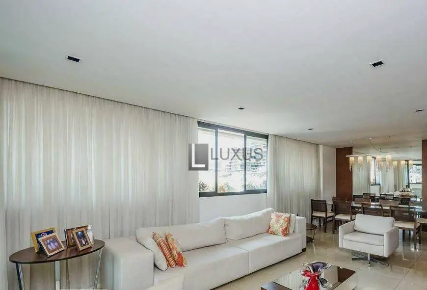 Foto 1 de Apartamento com 4 Quartos para venda ou aluguel, 190m² em Santa Lúcia, Belo Horizonte