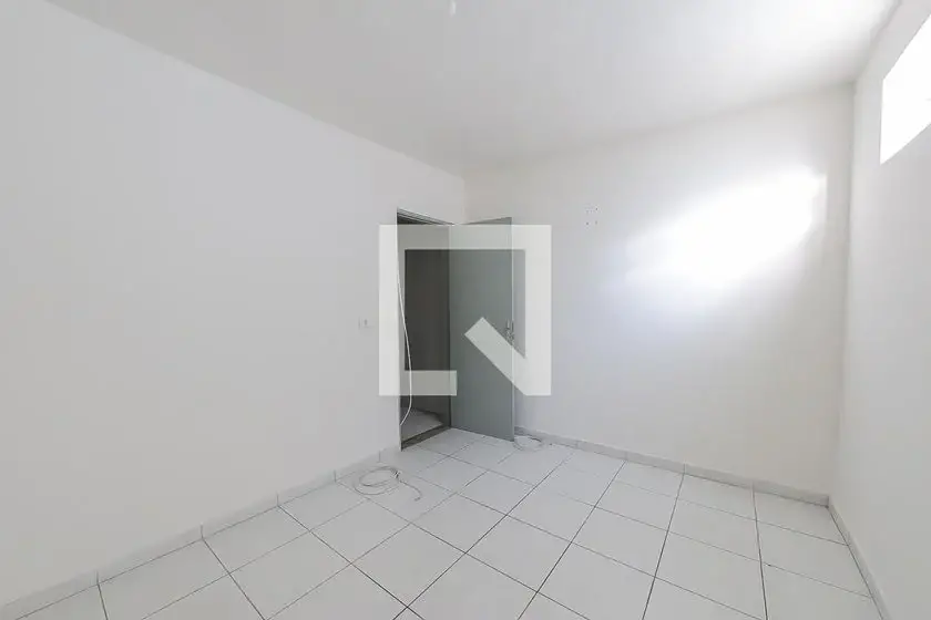 Foto 3 de Casa com 1 Quarto para alugar, 30m² em Vila Gustavo, São Paulo