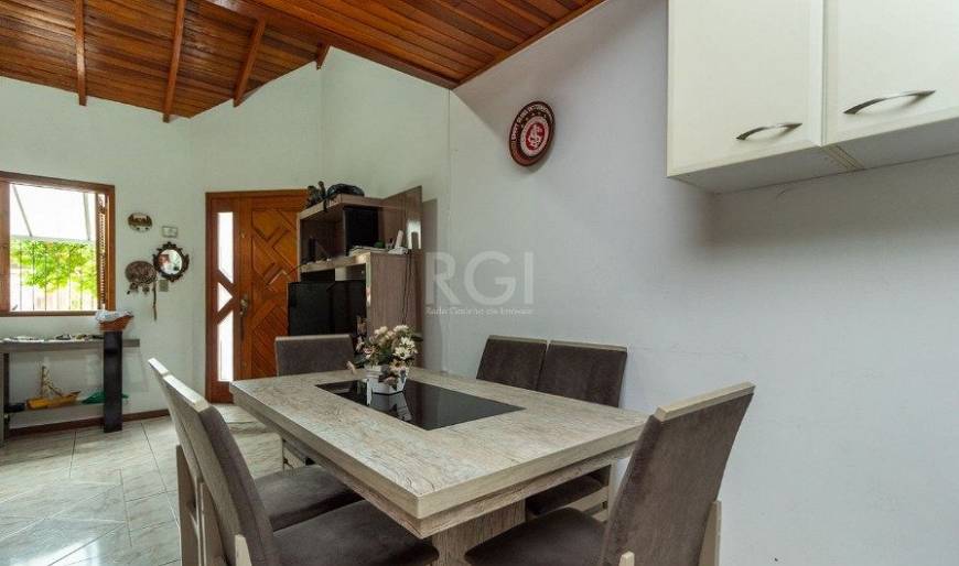 Foto 3 de Casa com 2 Quartos à venda, 136m² em Restinga, Porto Alegre