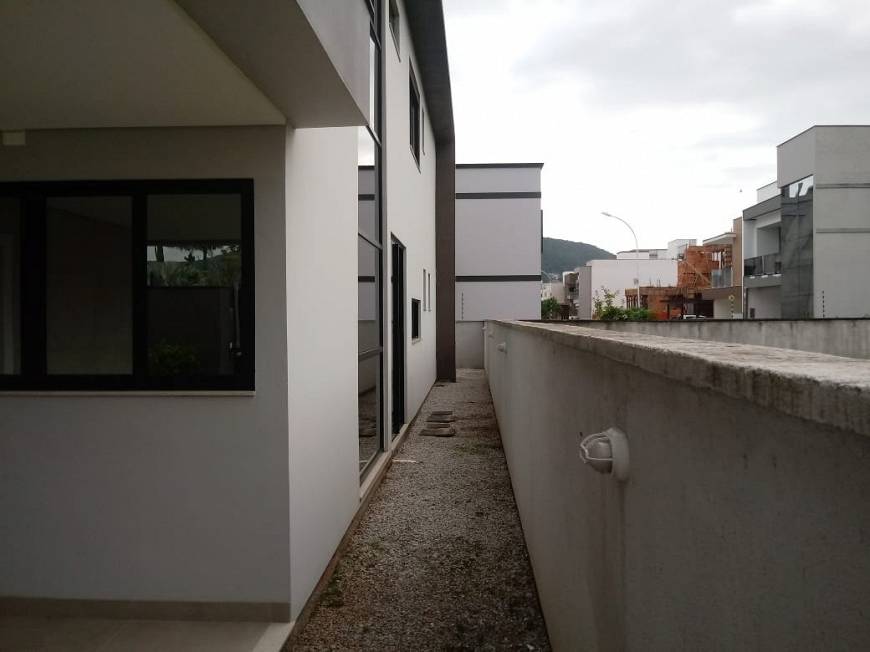 Foto 4 de Casa com 3 Quartos à venda, 191m² em Beira Rio, Biguaçu