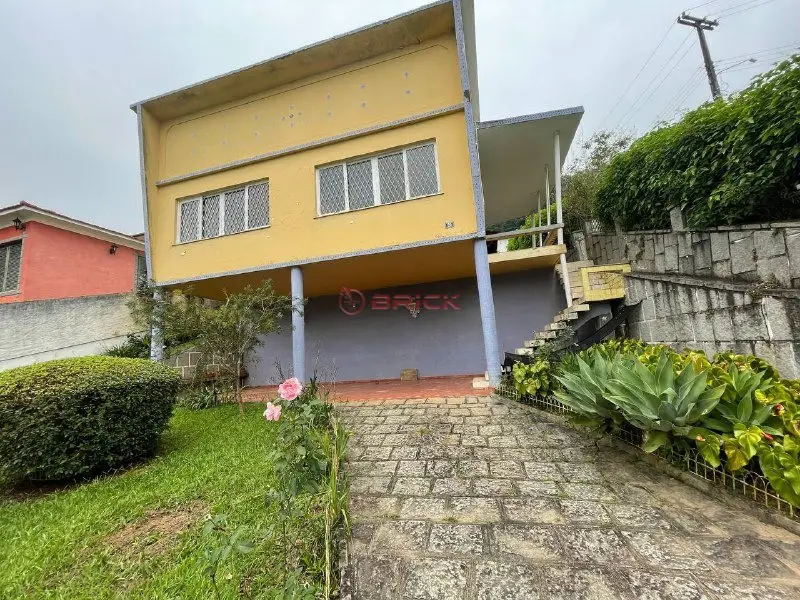 Foto 2 de Casa com 3 Quartos à venda, 132m² em Golfe, Teresópolis