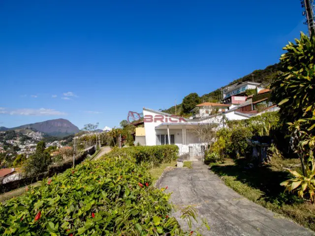 Foto 3 de Casa com 3 Quartos à venda, 132m² em Golfe, Teresópolis