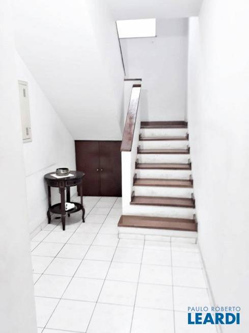 Foto 5 de Casa com 3 Quartos para alugar, 240m² em Jardim Paulista, São Paulo