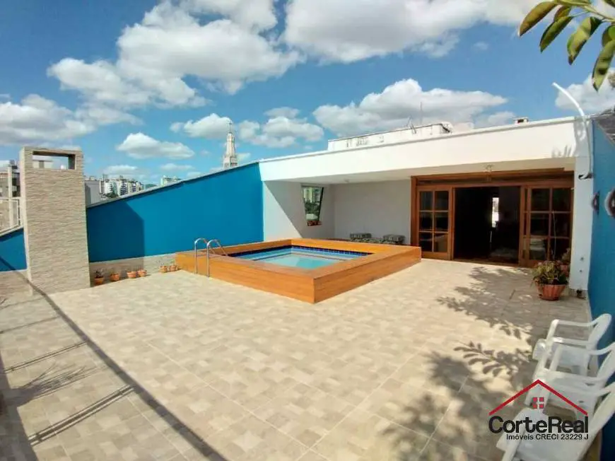 Foto 1 de Cobertura com 6 Quartos à venda, 554m² em Santa Cecília, Porto Alegre
