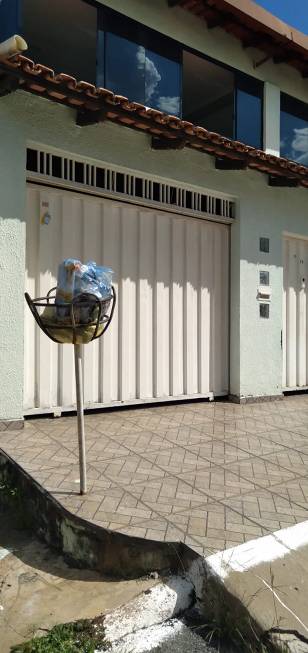 Foto 1 de Sobrado com 5 Quartos à venda, 300m² em Taguatinga Norte, Brasília
