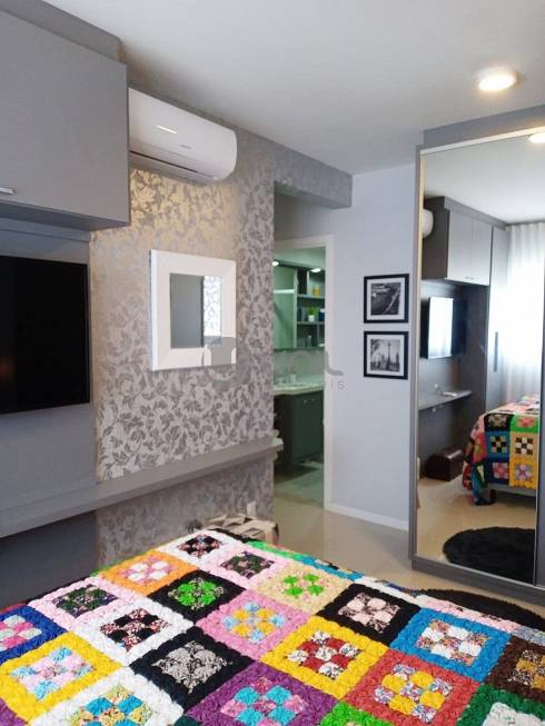 Foto 2 de Apartamento com 2 Quartos à venda, 72m² em Barreiros, São José