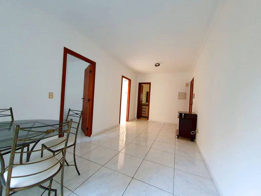 Foto 3 de Apartamento com 2 Quartos para alugar, 76m² em Centro, Curitiba